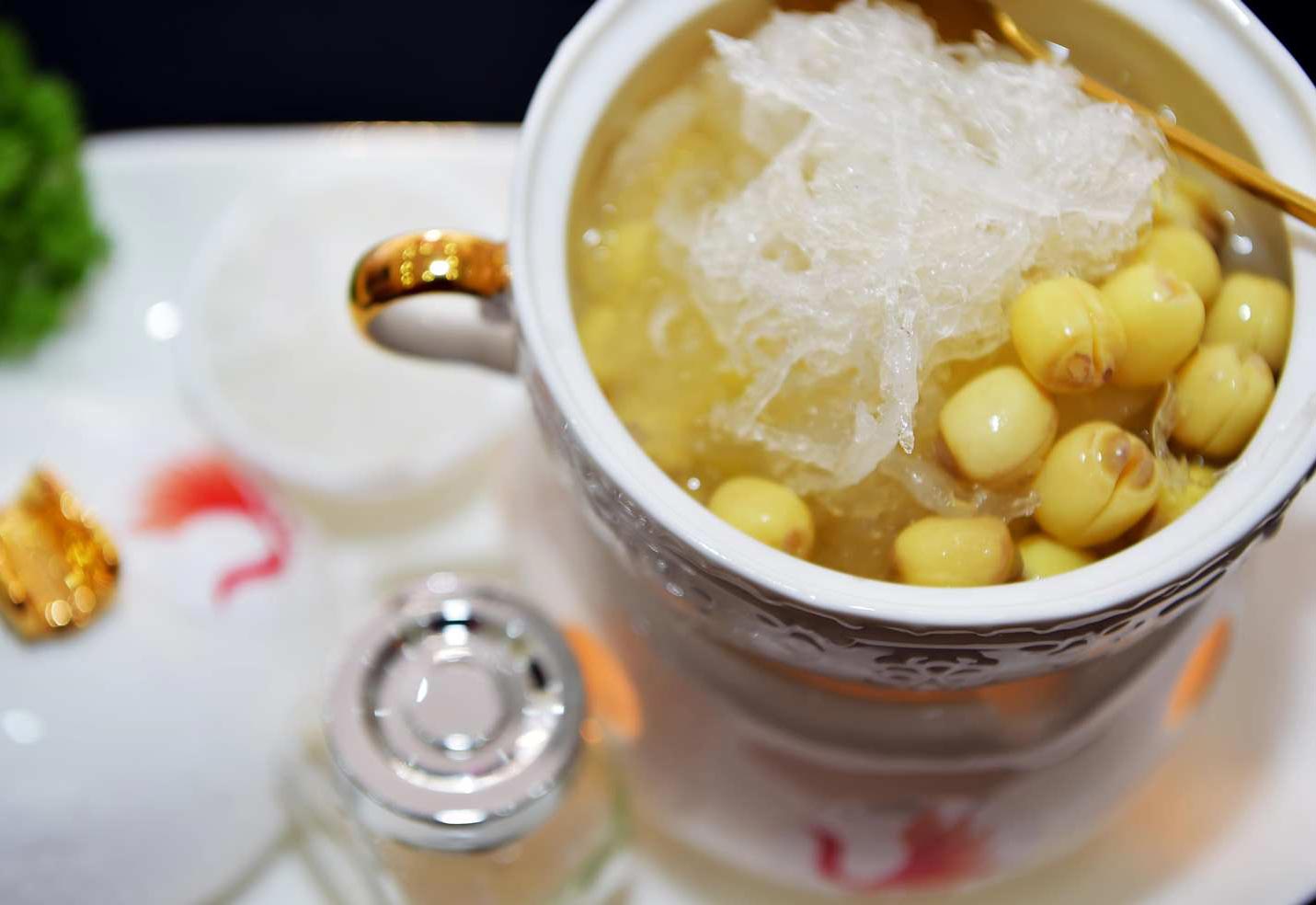 chè tổ yến hạt sen