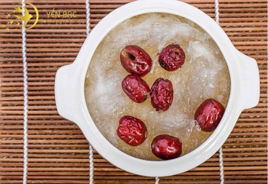 yến chưng táo đỏ hạt sen