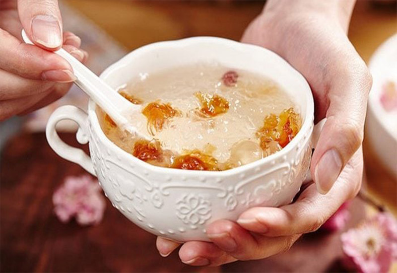 giá trị dinh dưỡng yến chưng đường phèn